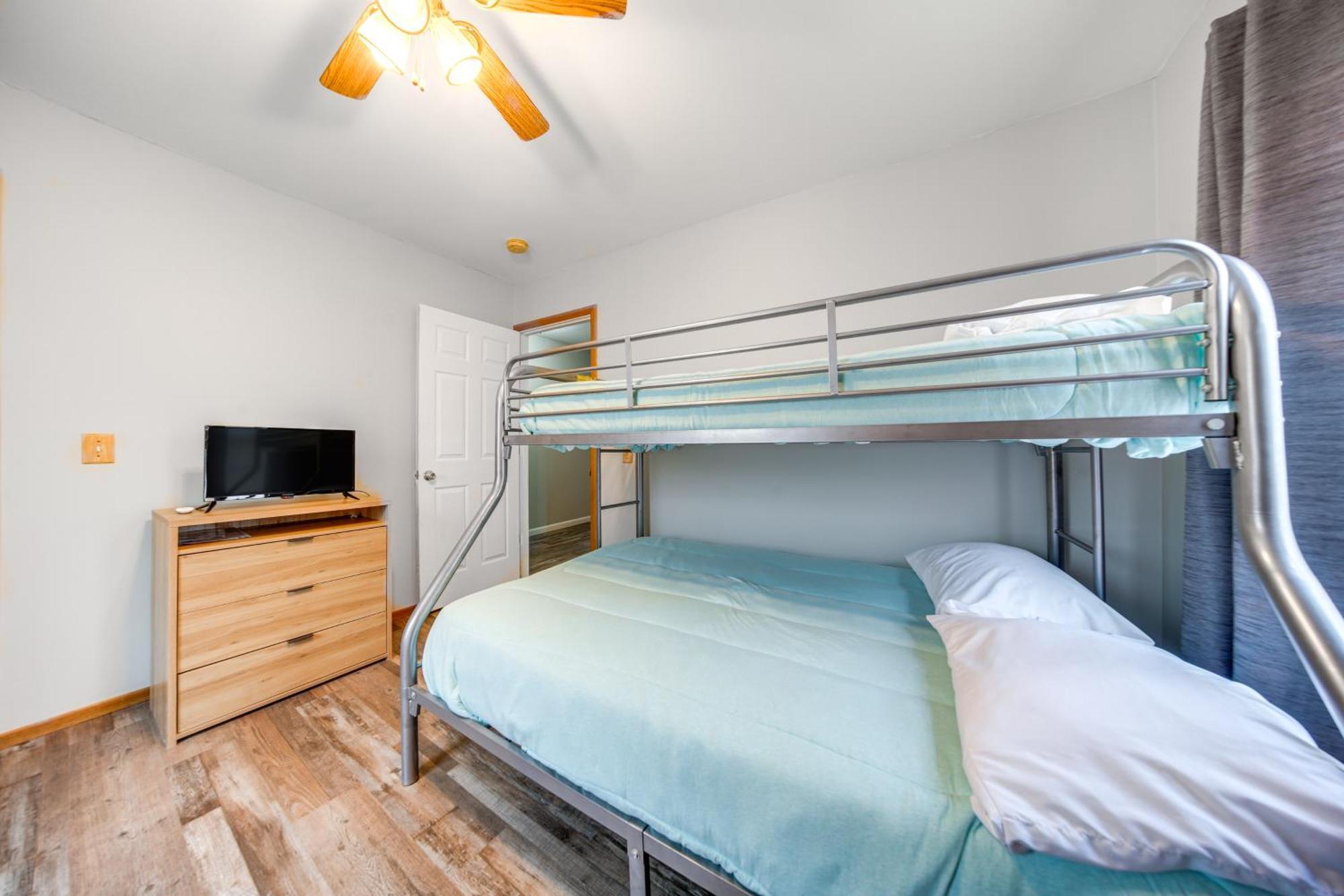 Вилла Family-Friendly Hideaway Near Presque Isle! Эри Экстерьер фото